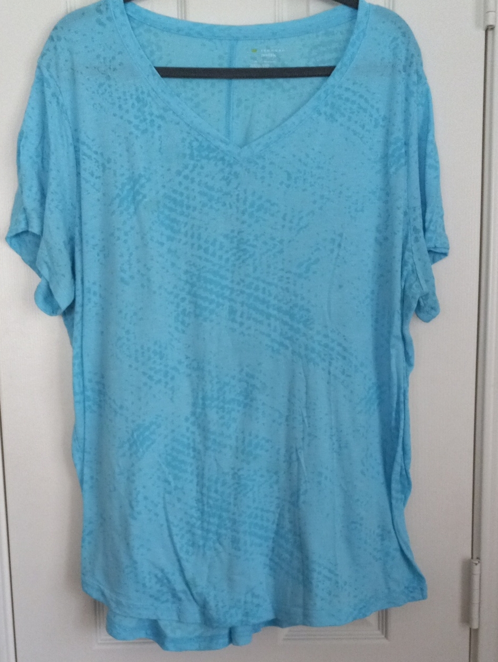 Set of 3 Super Soft V-Neck T-shirts - Coral Pink, Gray & Turquoise Blue - Picture 5 of 10